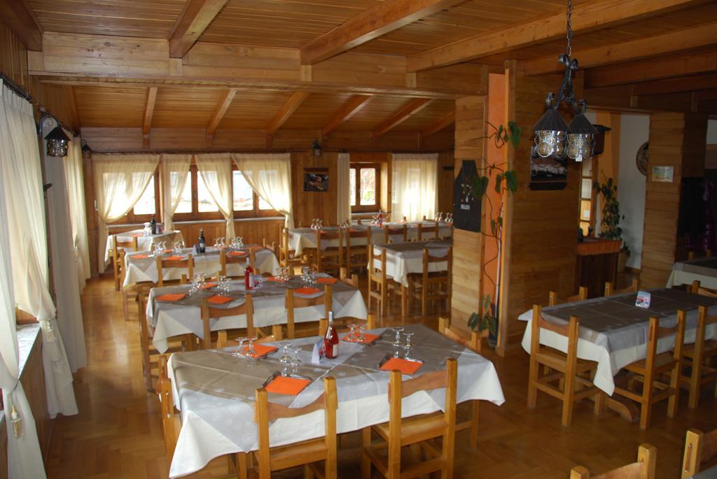 Guest House Caracas Lorica Eksteriør billede